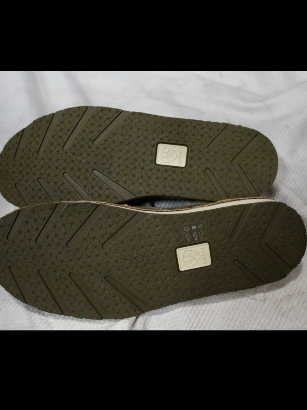 NWT Ariat Leather Women's Cruiser Slip-On Shoes - Brown Bomber,           Size 7